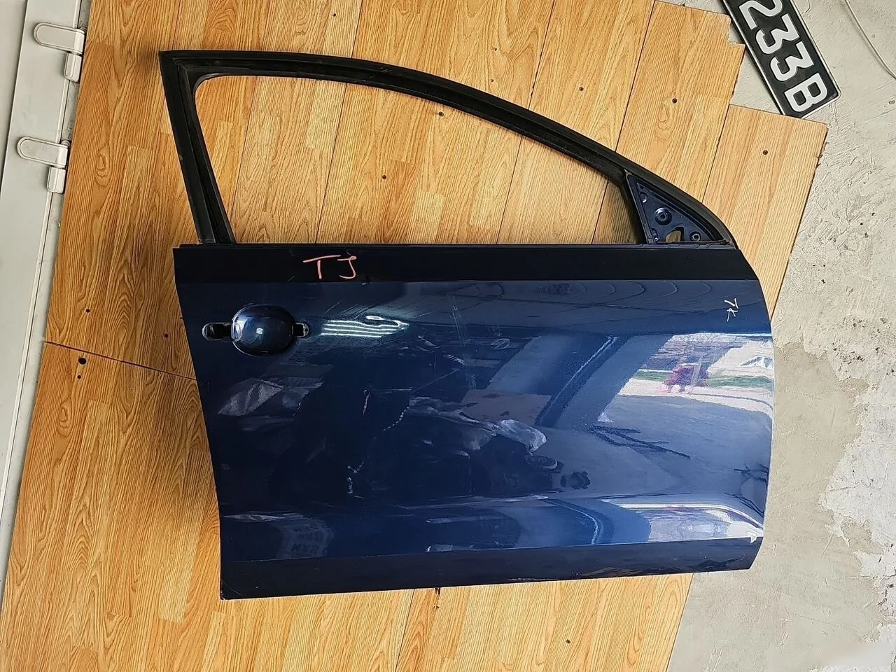 Дверь передняя правая Volkswagen Volkswagen Jetta VI (2010—2015)