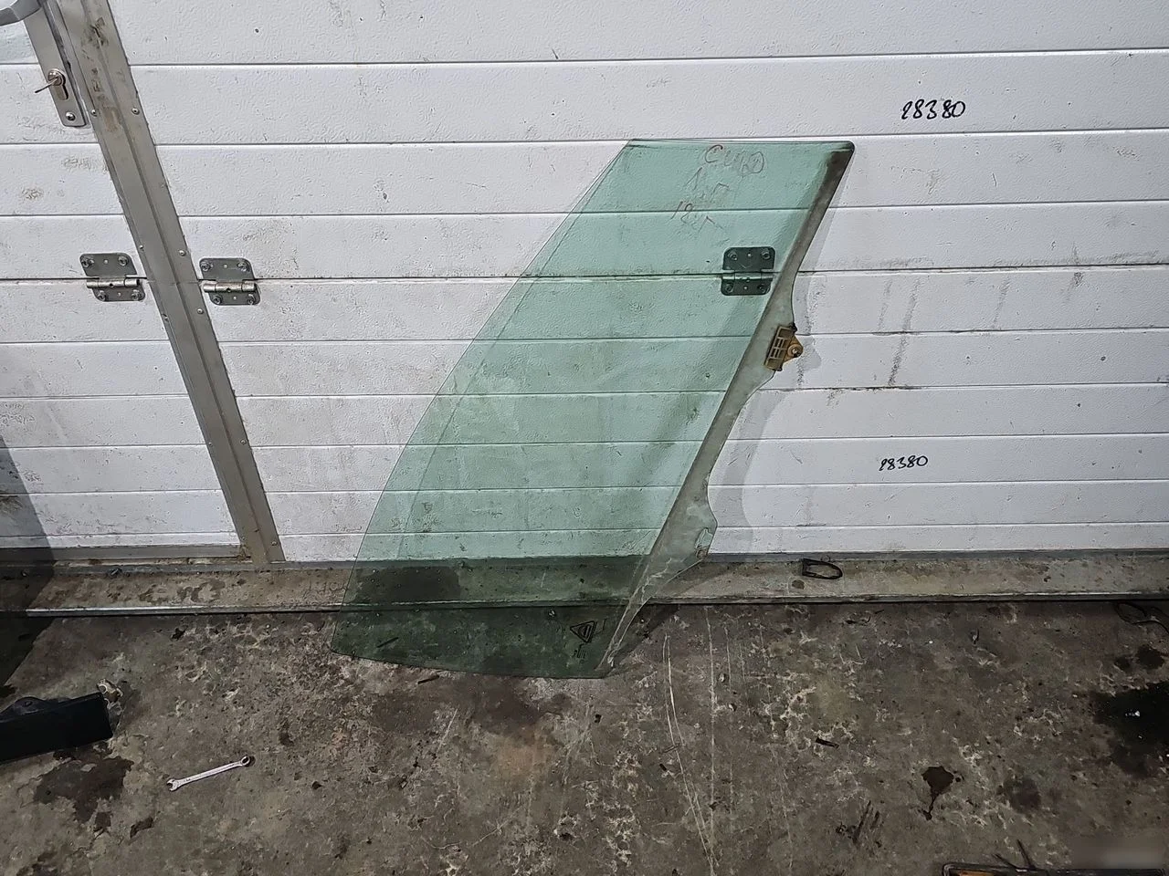 Стекло двери передней правой Kia Ceed JD (2012—2015)