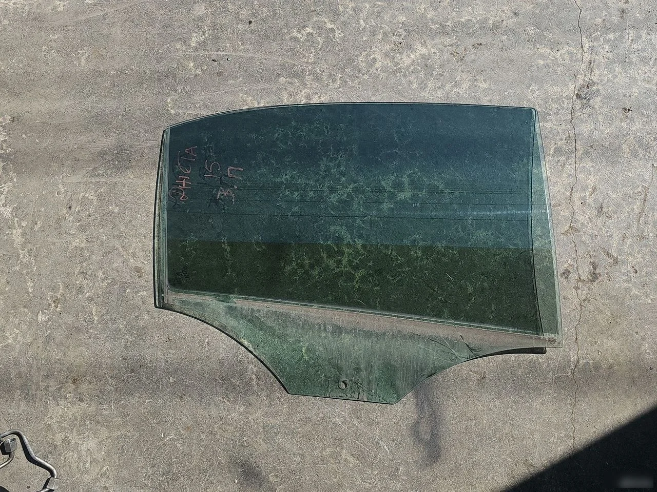 Стекло двери заднее правое Volkswagen Volkswagen Jetta VI (2010—2015)