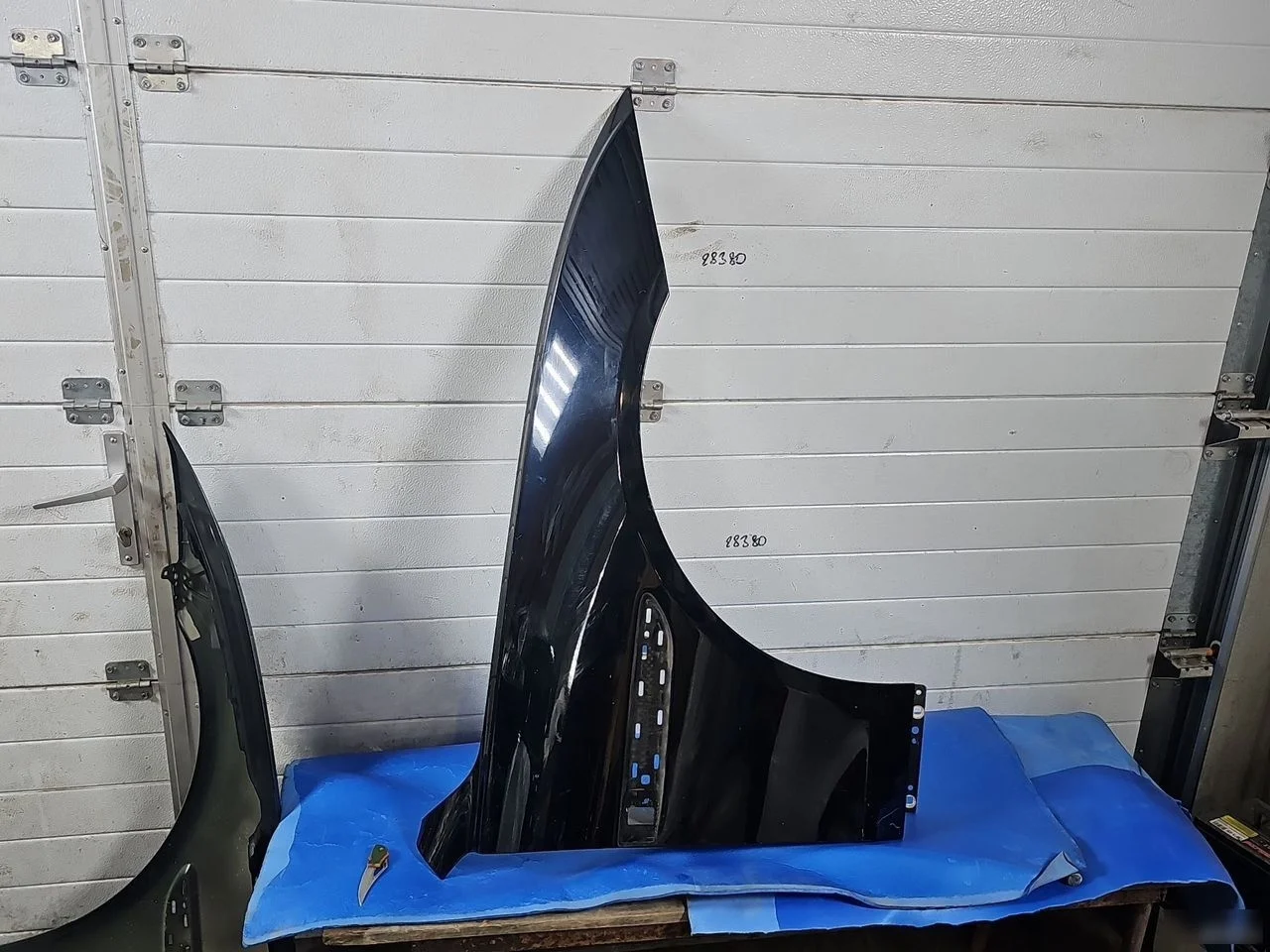 Крыло правое Jaguar XE I (2015—2019)