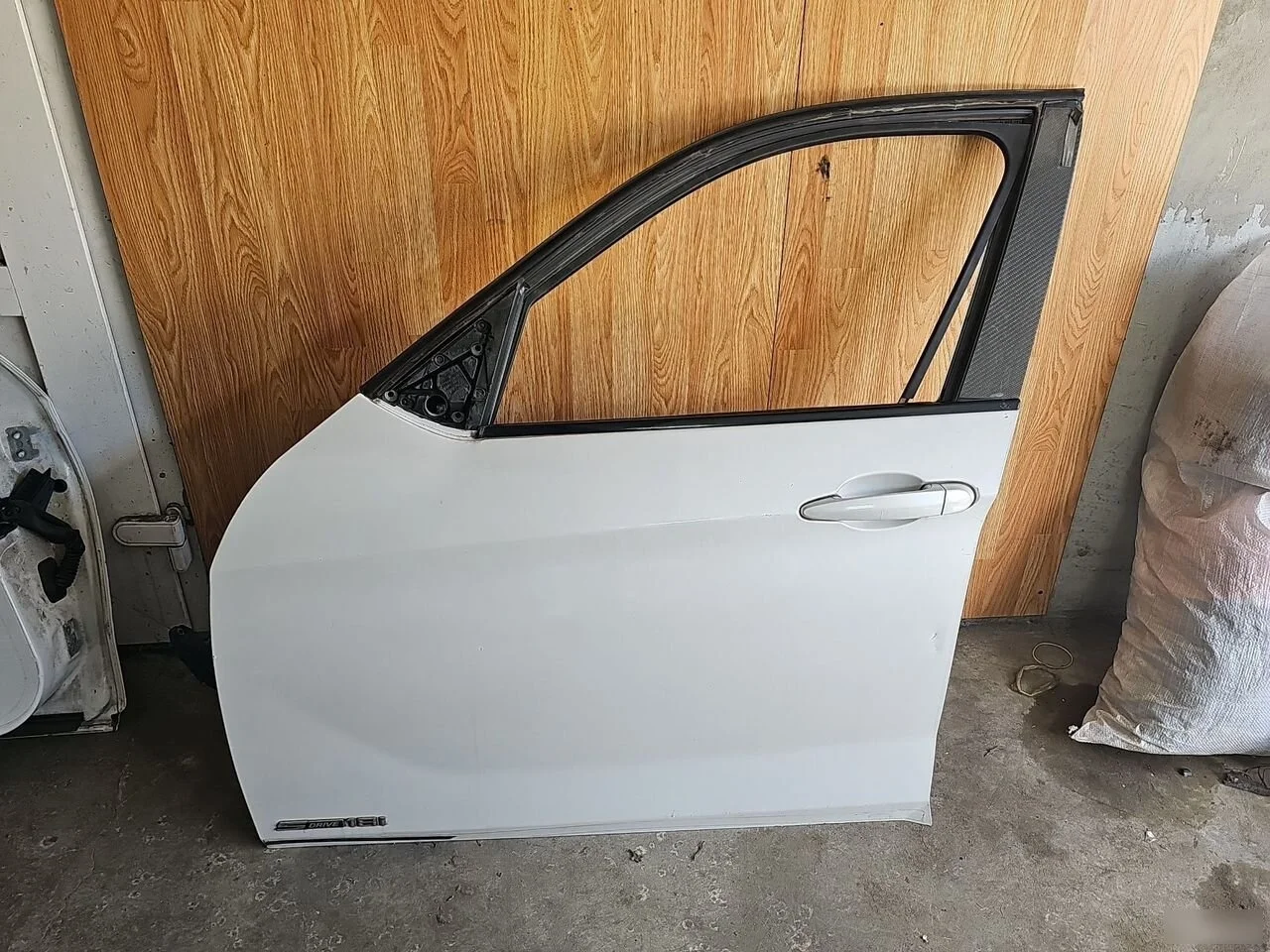 Дверь передняя левая BMW X1 E84 (2009—2012)