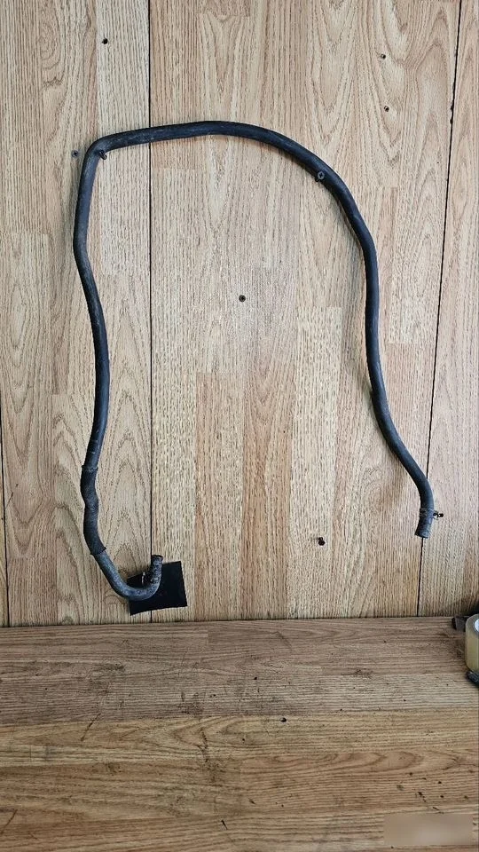 Патрубок расширительного бачка Ford Focus II рестайлинг (2007—2011)