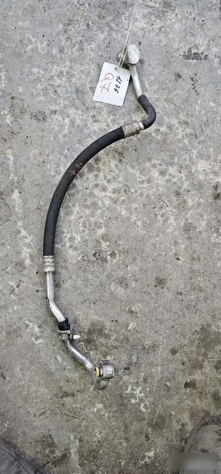 Трубка кондиционера Volkswagen Touareg I рестайлинг (2006—2010)