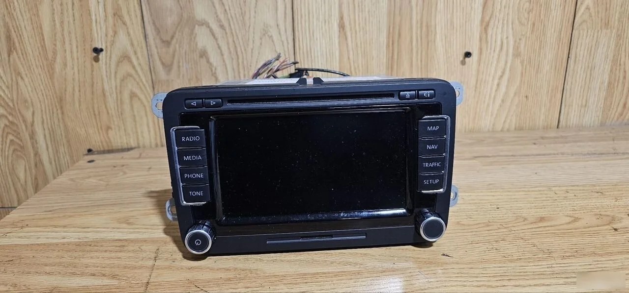 Магнитола Volkswagen Jetta V (2005—2011)