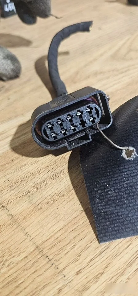 Разъем фары передний Volkswagen Tiguan I рестайлинг (2011—2019)