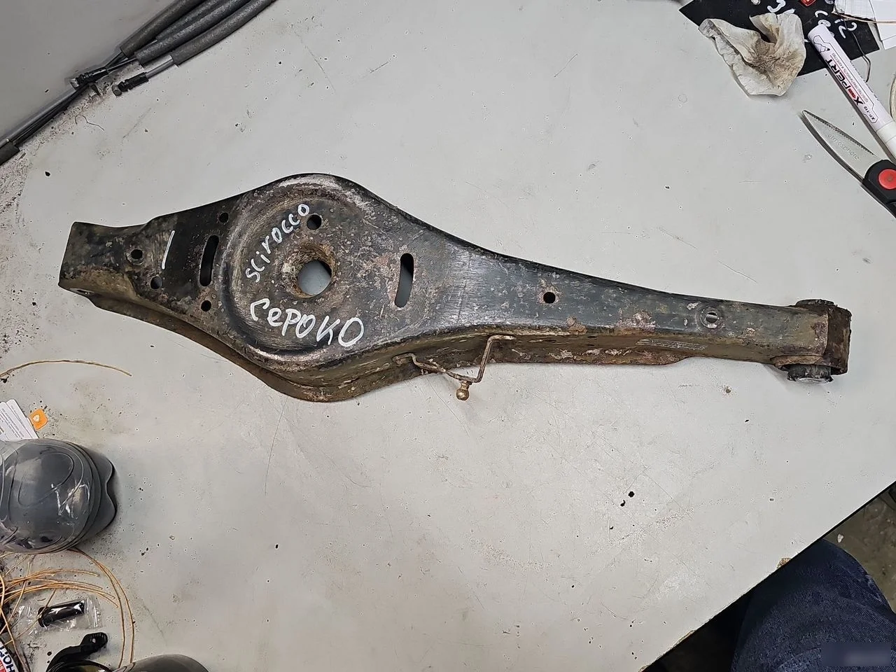 Рычаг подвески задний Volkswagen Passat (North America) I (2011—2016)