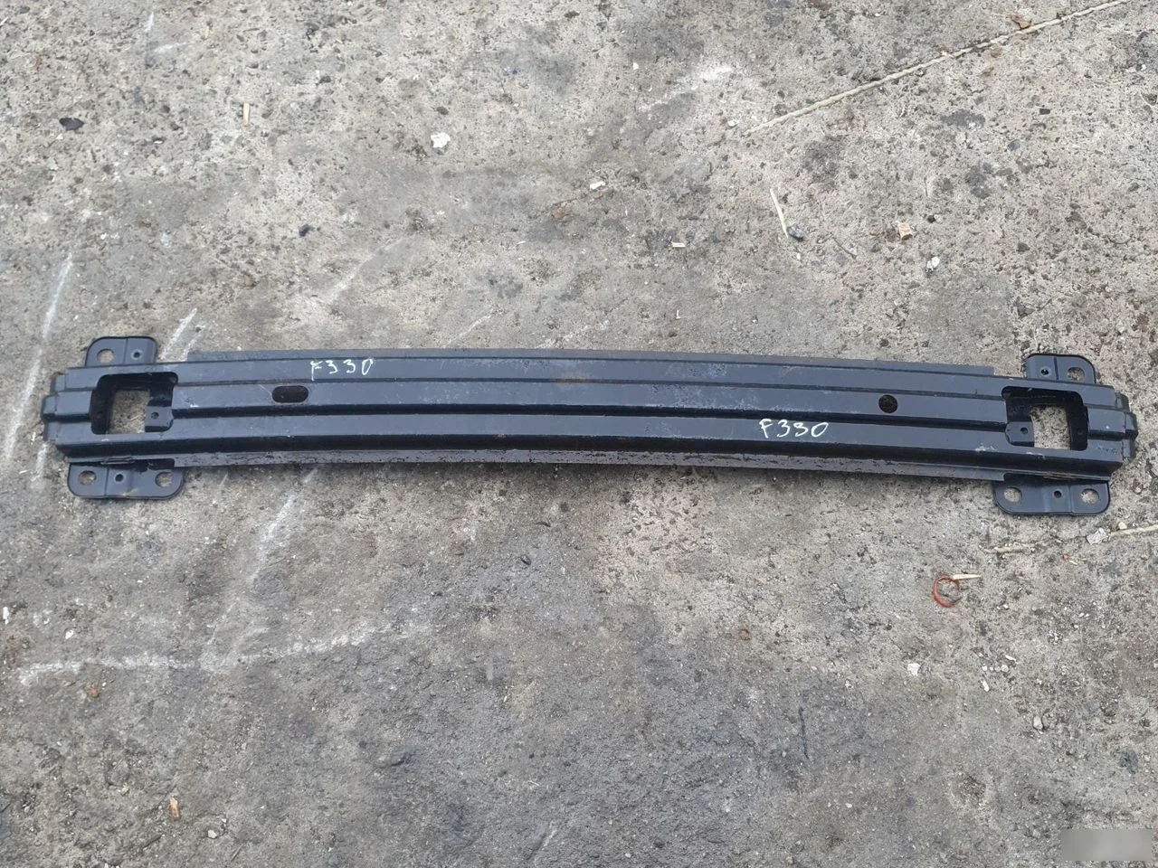 Усилитель переднего бампера Kia Ceed ED рестайлинг (2010—2012)