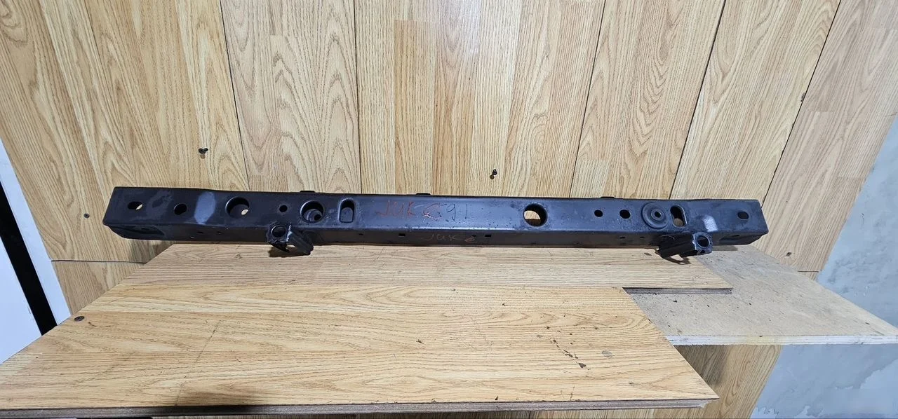 Балка под радиатор Nissan Juke I (2010—2014)