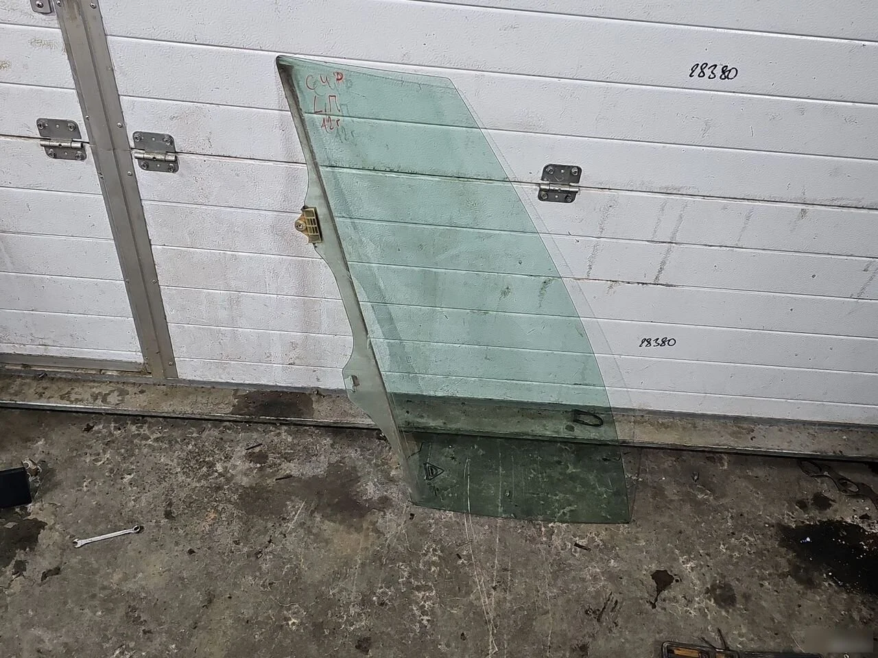 Стекло переднее левое Kia Ceed JD (2012—2015)