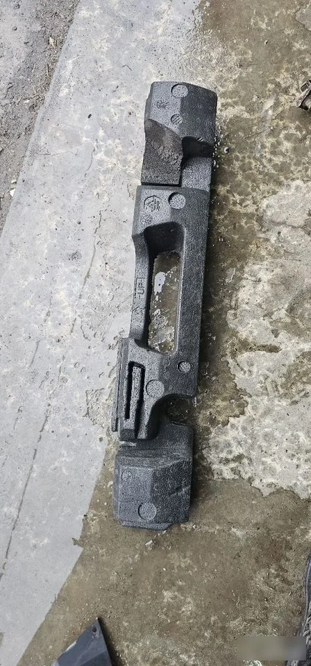 Абсорбер бампера задний Nissan Qashqai I рестайлинг (2010—2013)