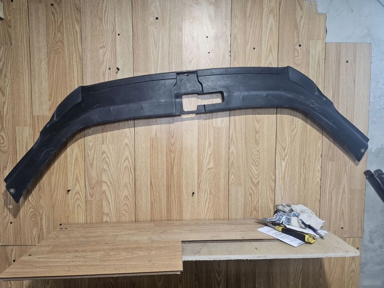 Кожух замка капота Audi Q7 4L рестайлинг (2009—2015)