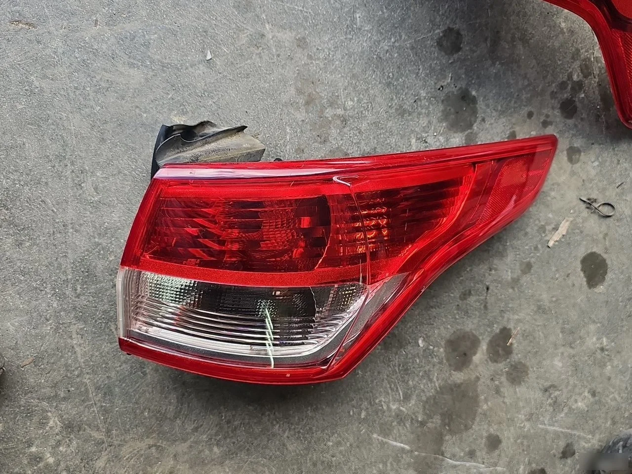 Фонарь правый Ford Kuga II (2012—2016)