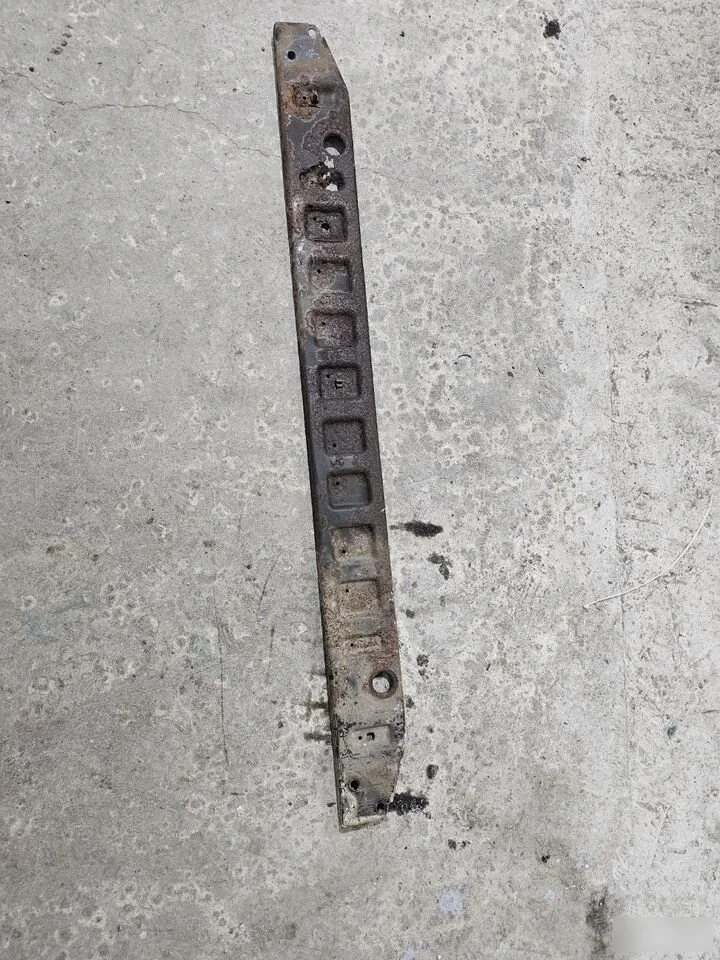 Кронштейн радиаторов нижний Ford Mondeo IV (2006—2010)