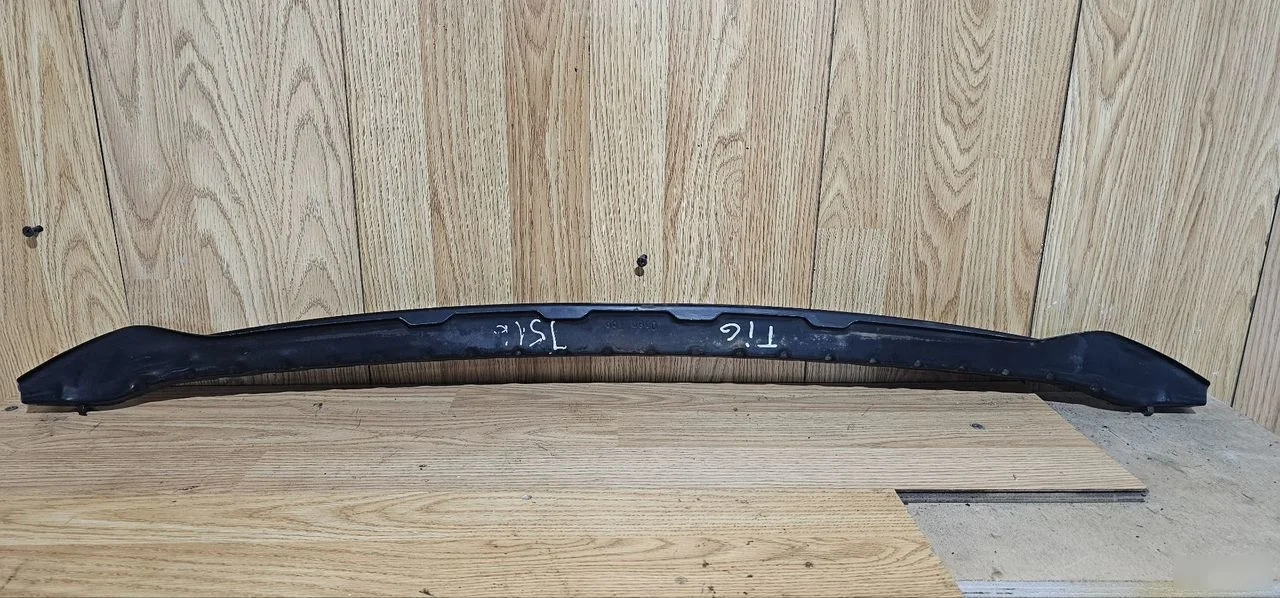 Усилитель бампера Volkswagen Tiguan I (2007—2011)