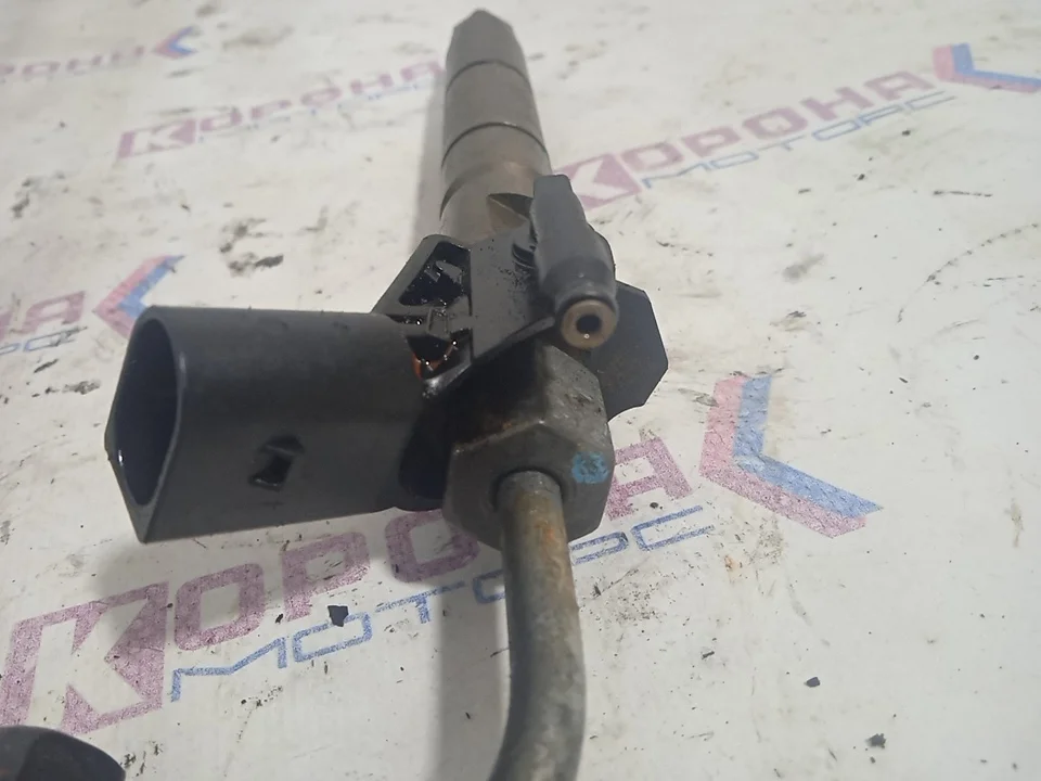 Форсунка топливная D6EA D6EB Б/У Б/У