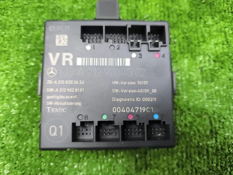 Блок управления дверьми Mercedes-Benz E-Class 2011 A2129004302 C207 276.957