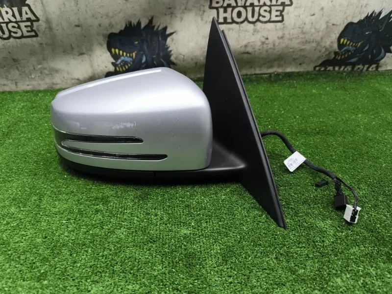 Зеркало правое Mercedes-Benz C-class 2010 A2048101076 W204 271.860