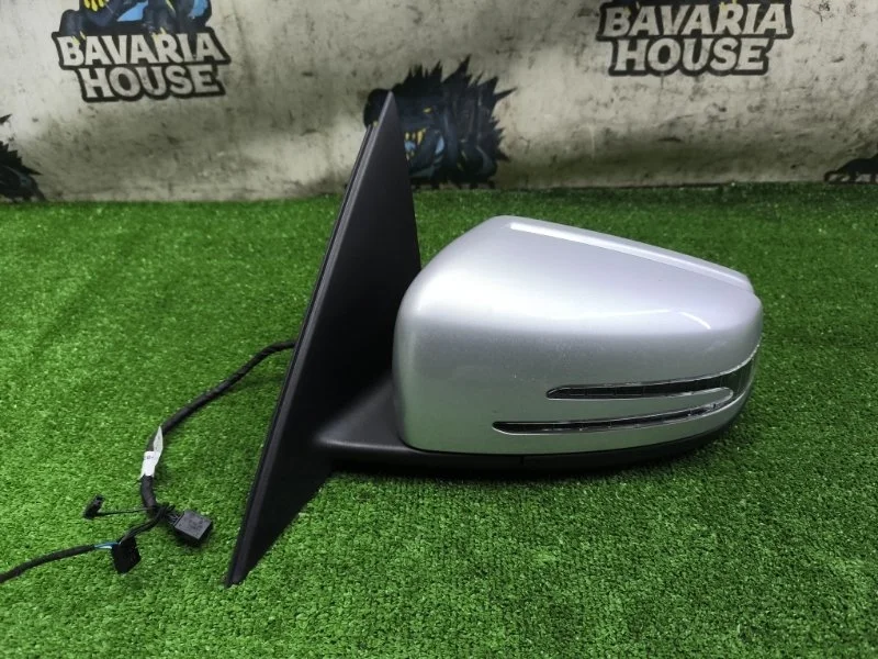 Зеркало левое Mercedes-Benz C-class 2010 A2048103976 W204 271.860