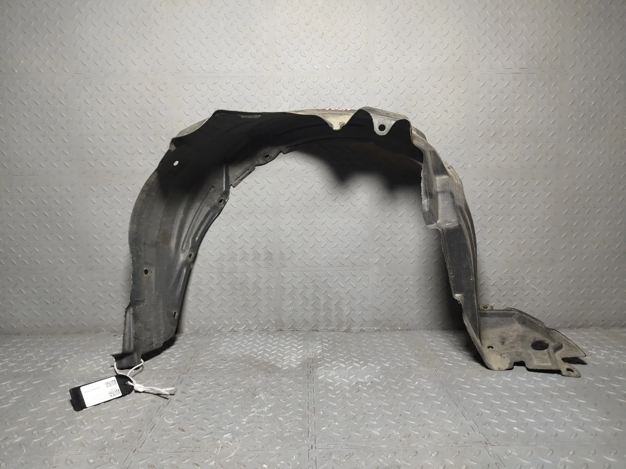 ПОДКРЫЛОК TOYOTA ПЕРЕД ЛЕВО 5387652030