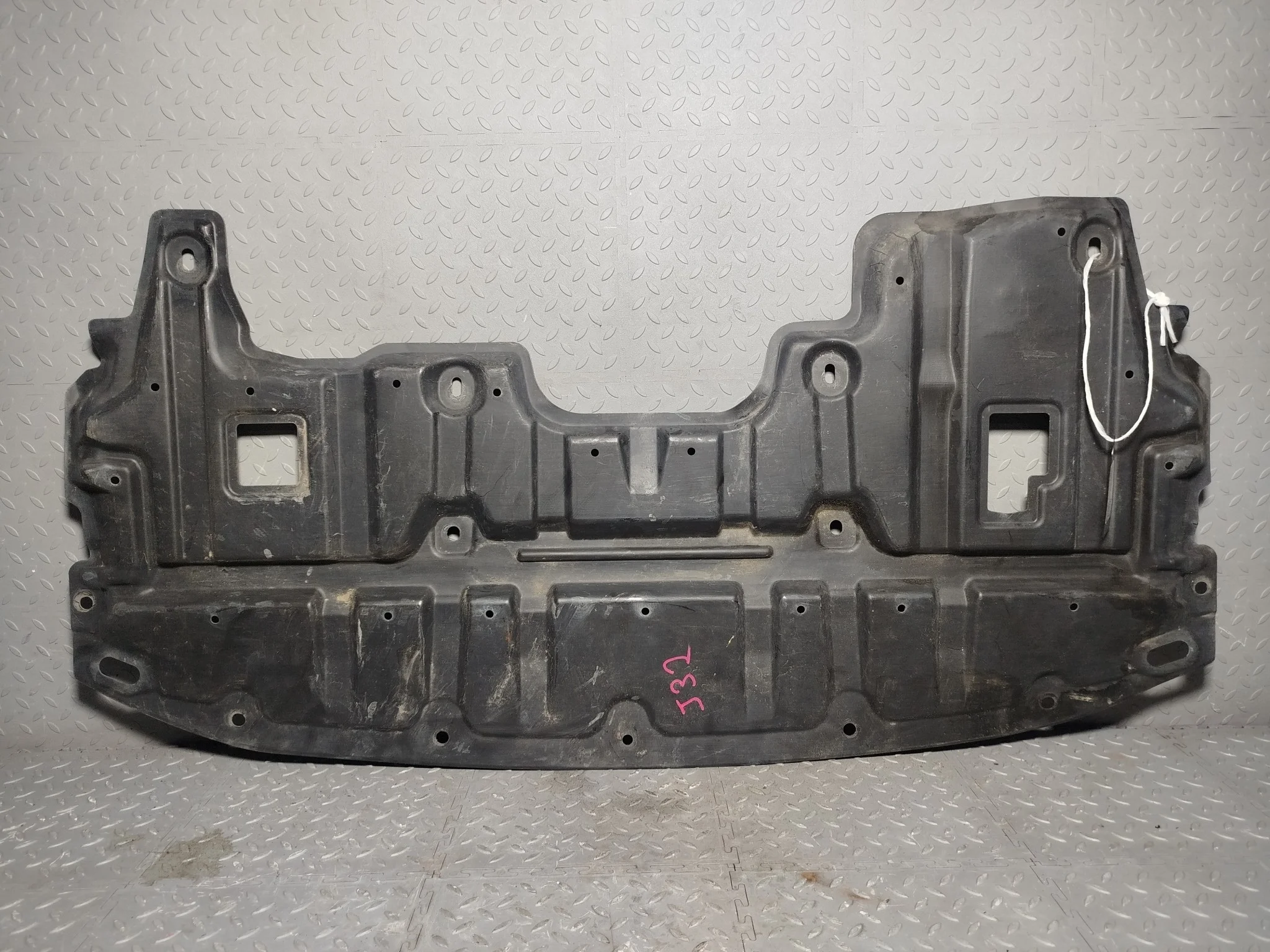 ЗАЩИТА ДВС NISSAN ПРАВО 75890JN20A