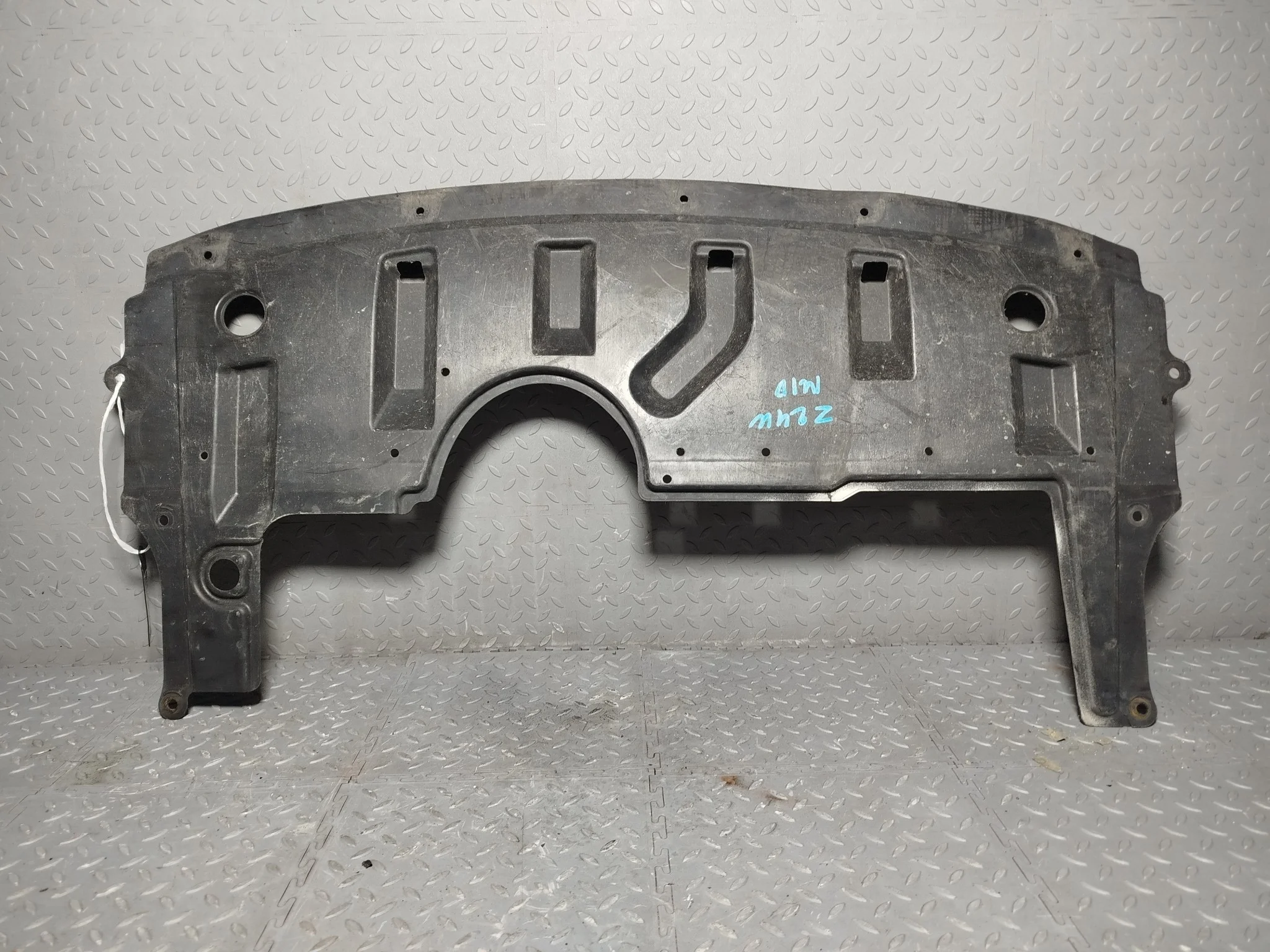 ЗАЩИТА Двигатель MITSUBISHI MR488695