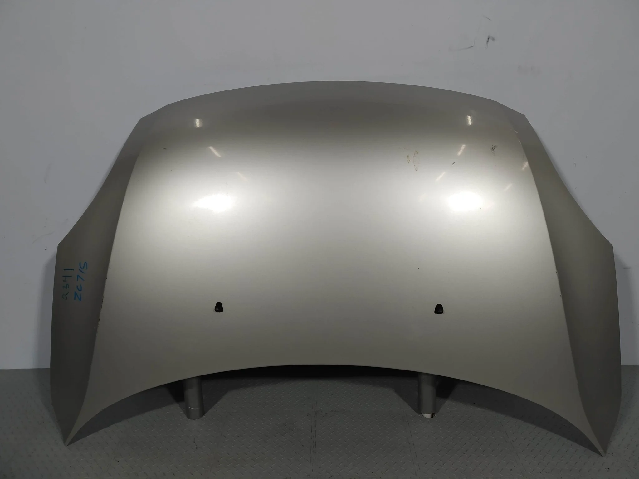 КАПОТ SUZUKI 5730063J00 серебро Q341