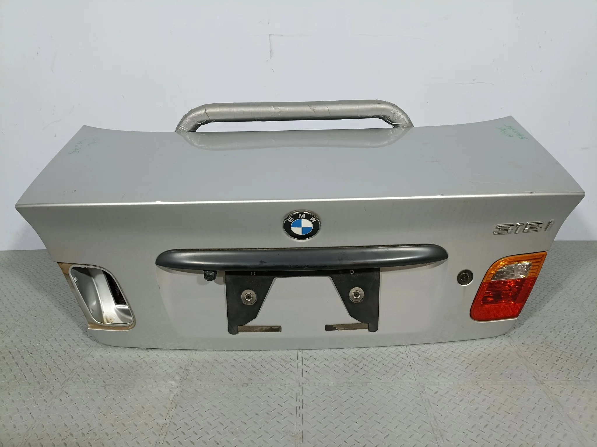 КРЫШКА БАГАЖНИКА BMW 41627003314 серебро, 354 S4075