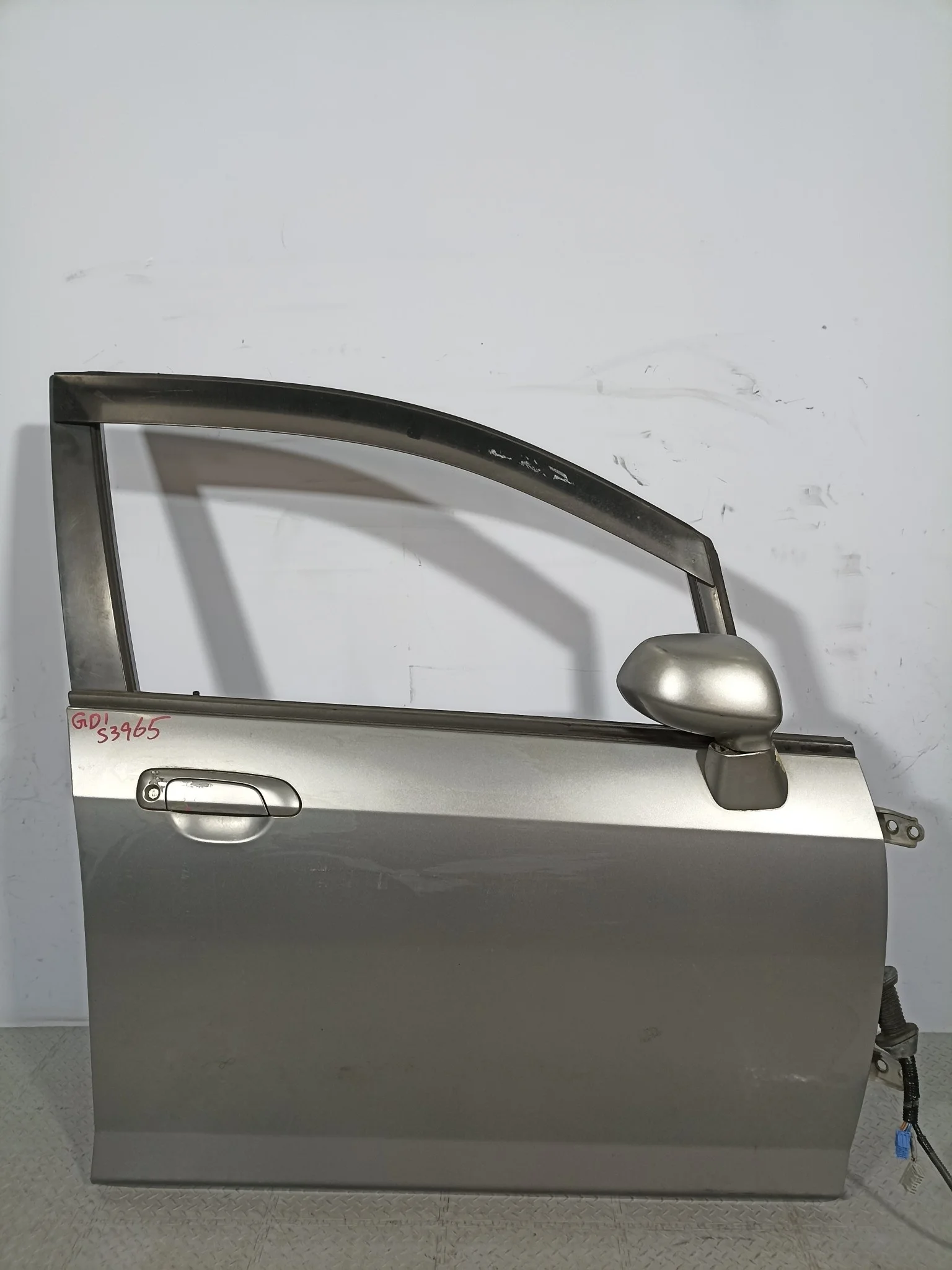 ДВЕРЬ HONDA 67010SAA010ZZ ПЕРЕД ПРАВО голубой, NH642M S3965