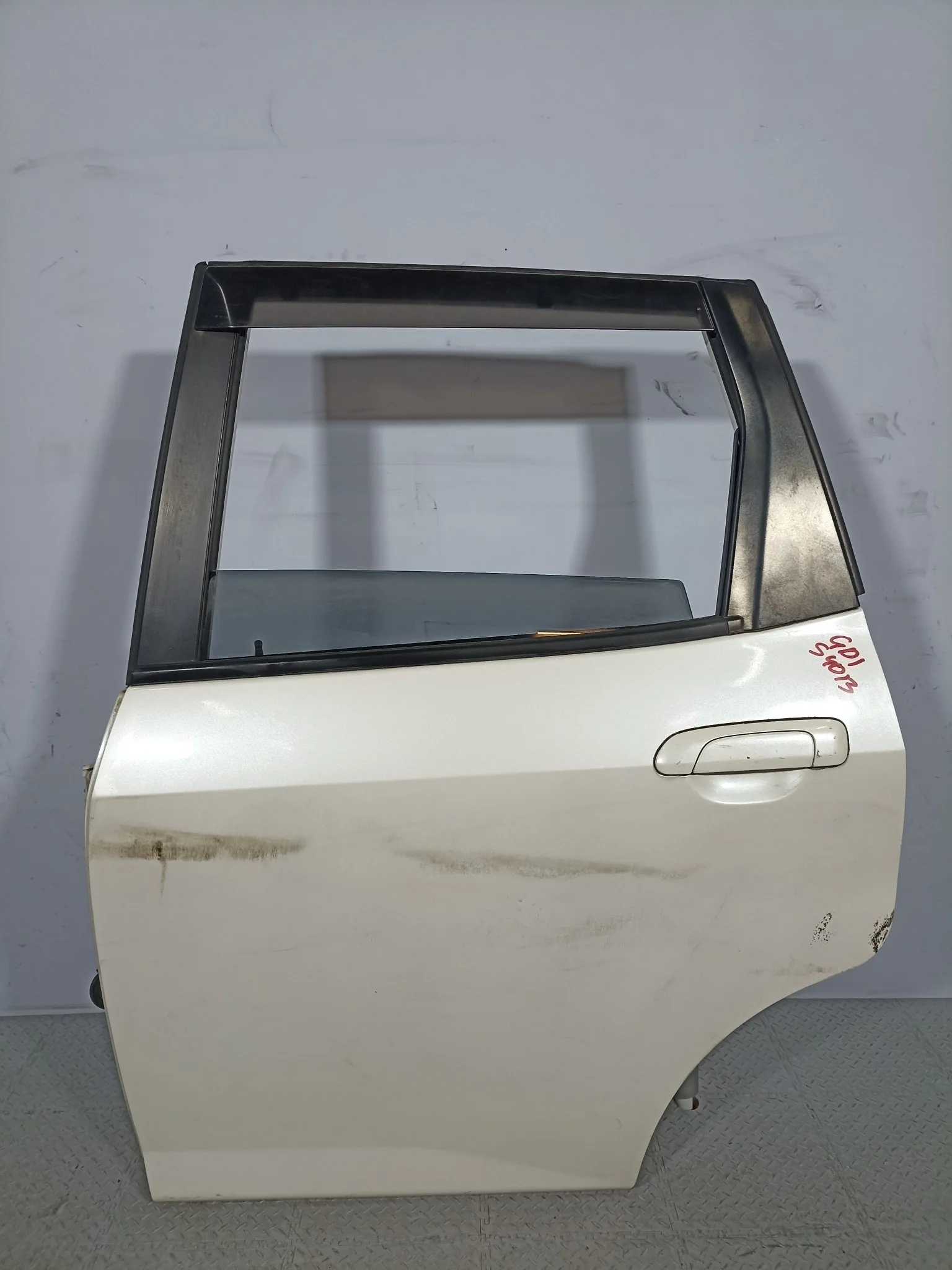 ДВЕРЬ HONDA 67550SAA010ZZ ЗАД ЛЕВО белый, NH624P S4013