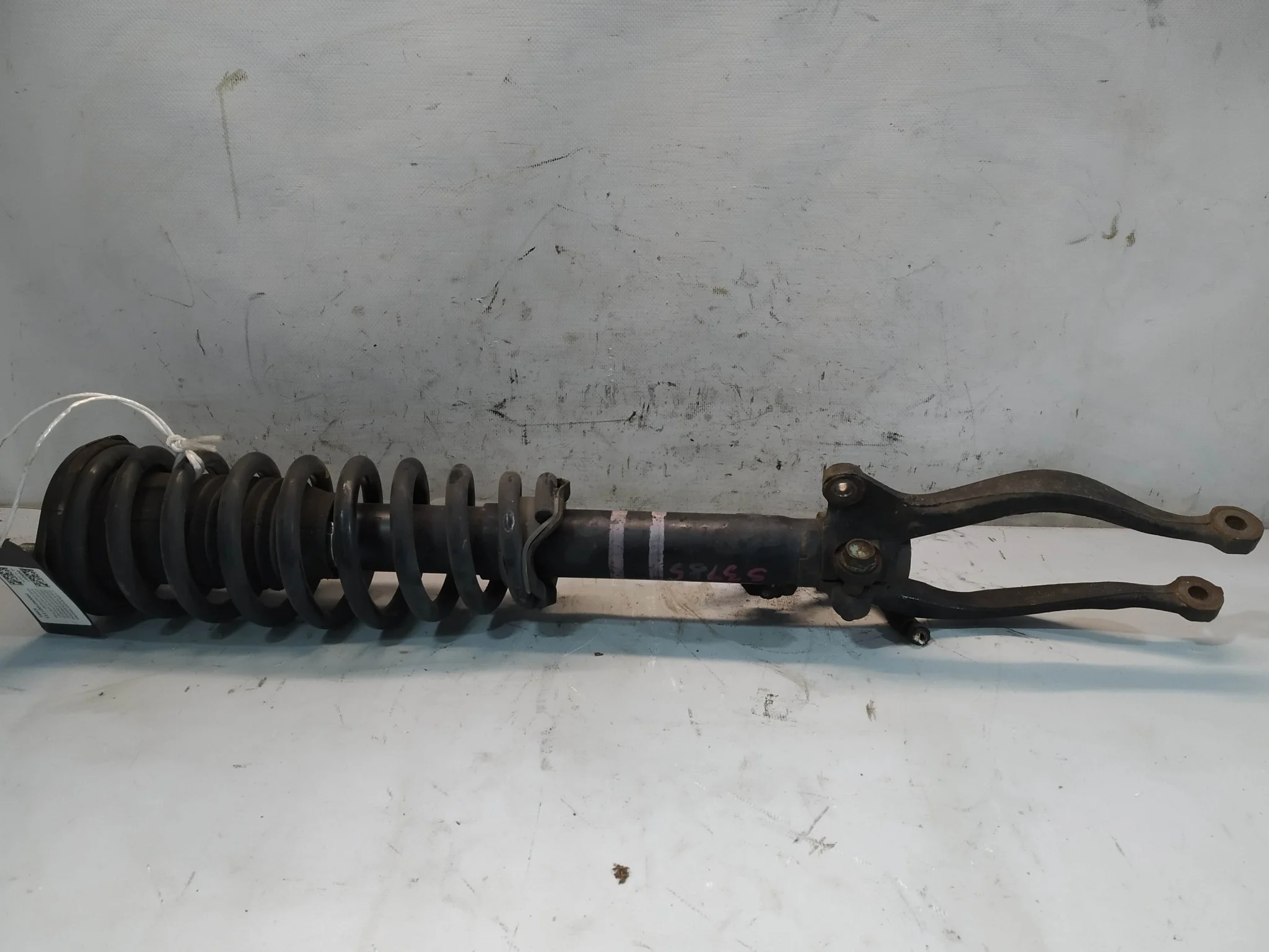 СТОЙКА ХОДОВКИ MAZDA ПЕРЕД ЛЕВО GS1D34900E S3985