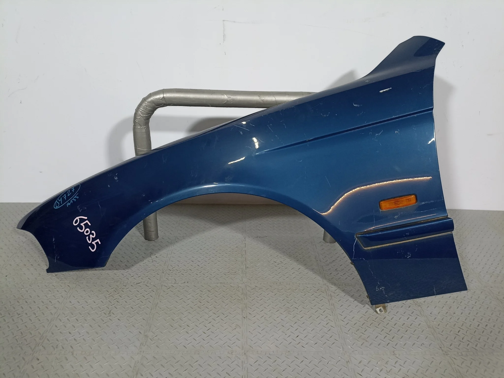 КРЫЛО BMW 41358162133 ПЕРЕД ЛЕВО синий DY727
