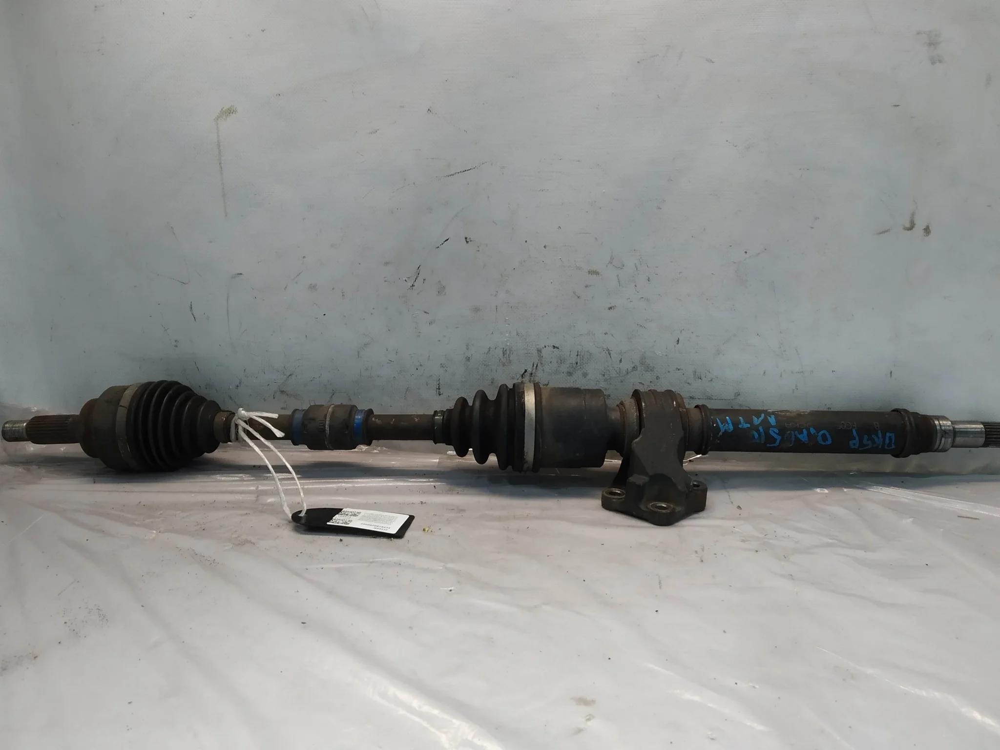 ПРИВОД MAZDA ПЕРЕД ПРАВО FG0525500A QA6510