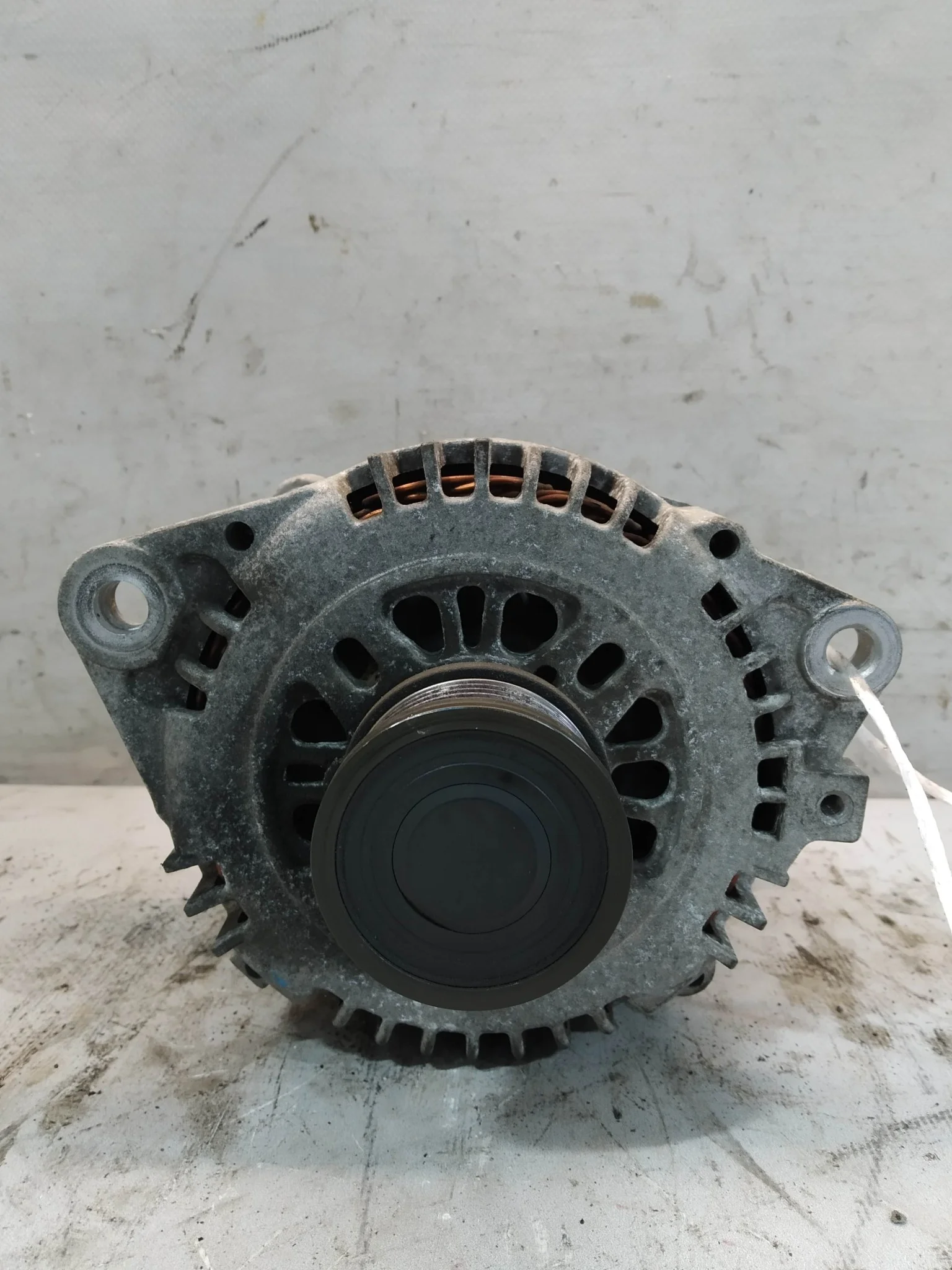 ГЕНЕРАТОР NISSAN 23100AU400 S4230Z