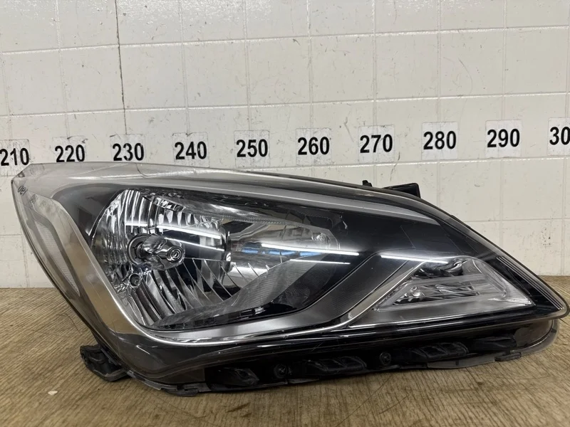 ФАРА HYUNDAI SOLARIS 1 2014 2015 2016 2017 921024L600 SB, передняя правая