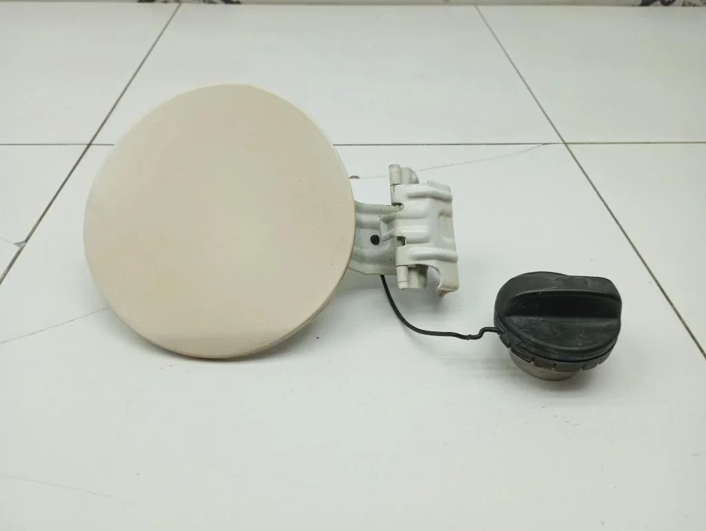 Лючок бензобака Toyota RAV4 2015 A40