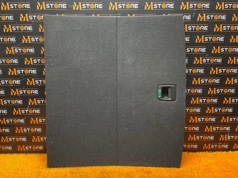 Пол багажника Audi Q5 2011 8R0861531A 8R CDNC