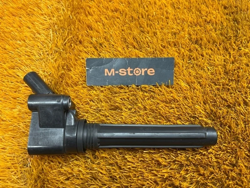 Катушка зажигания Audi A4 2015 06L905110D B9/8W CYR