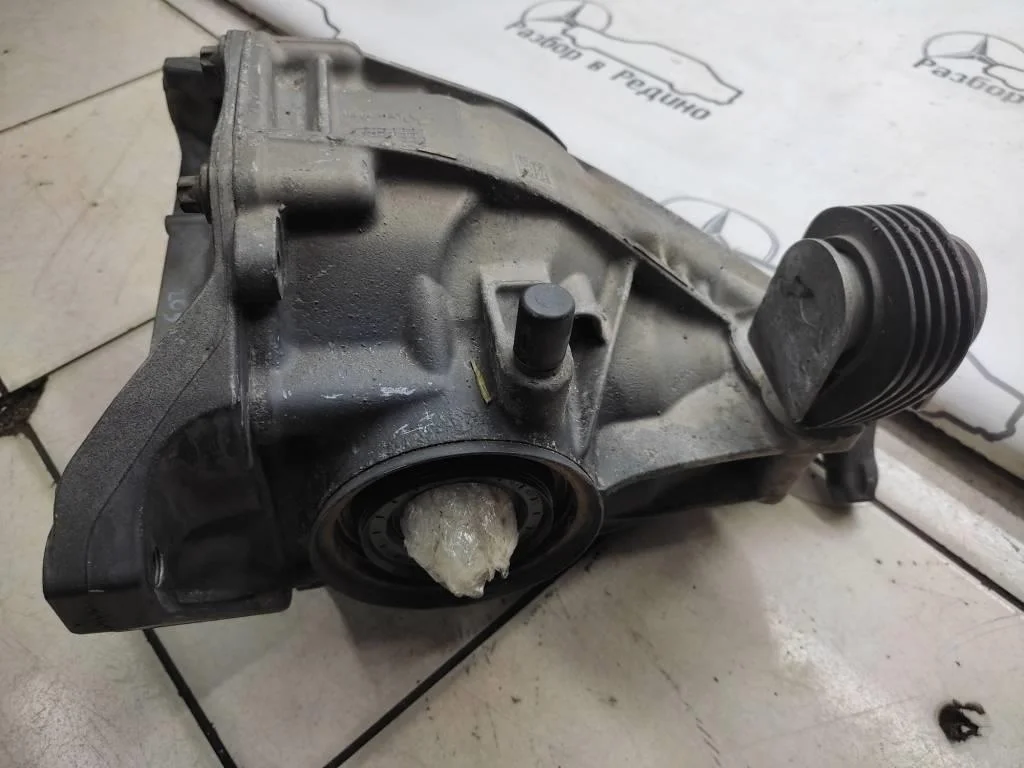 Редуктор задний Mercedes-Benz