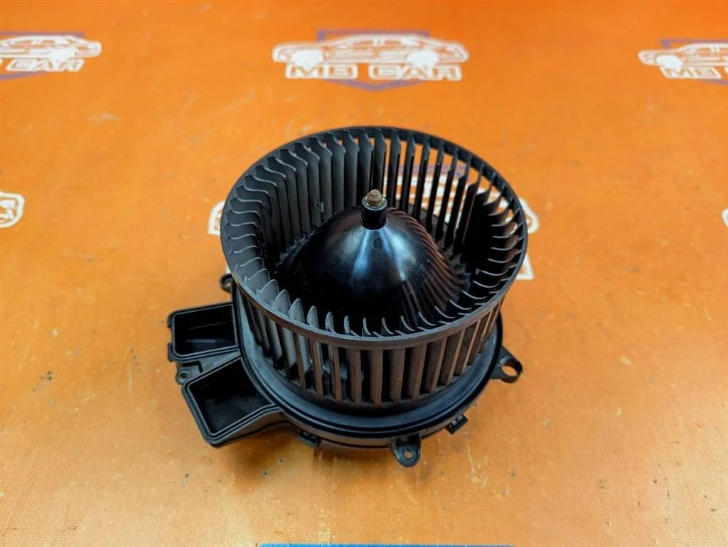 Моторчик отопителя Mercedes-Benz