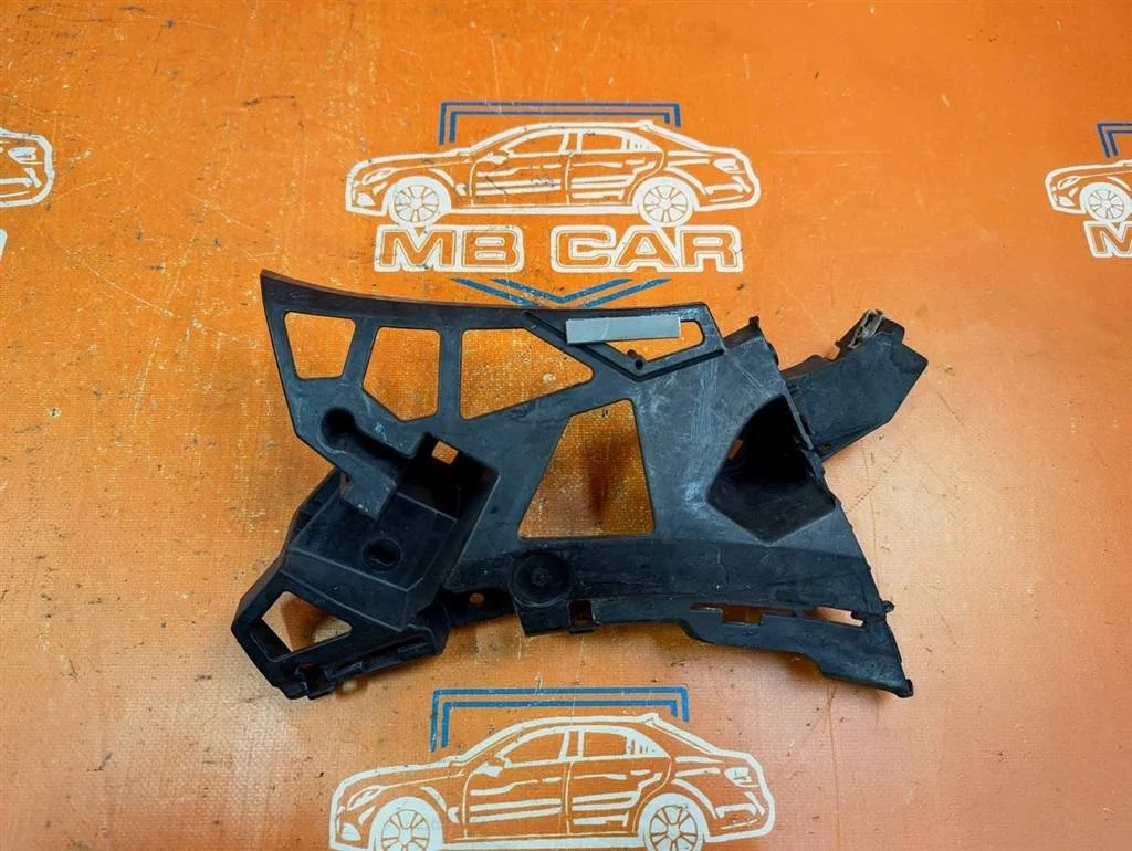 Кронштейн фары Mercedes-Benz