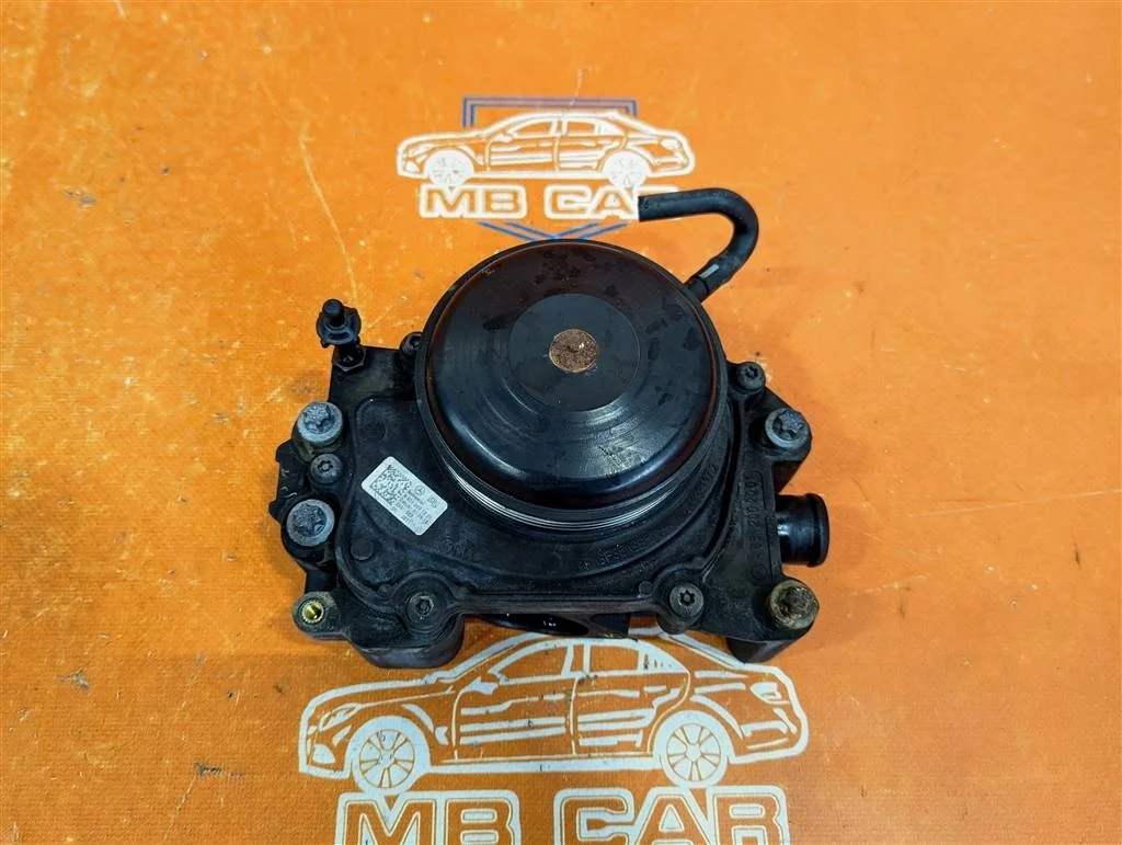 Помпа Mercedes-Benz