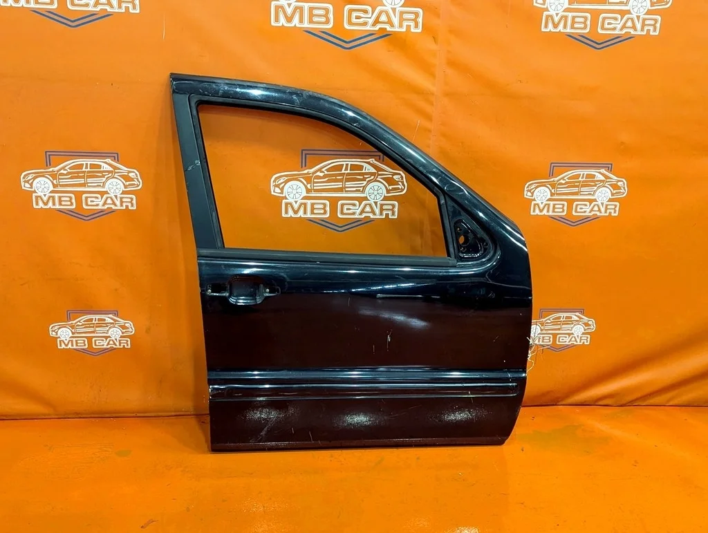 Дверь передняя правая Mercedes-Benz
