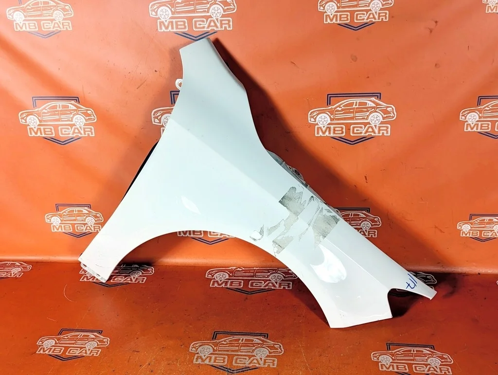 Крыло переднее правое Mercedes-Benz