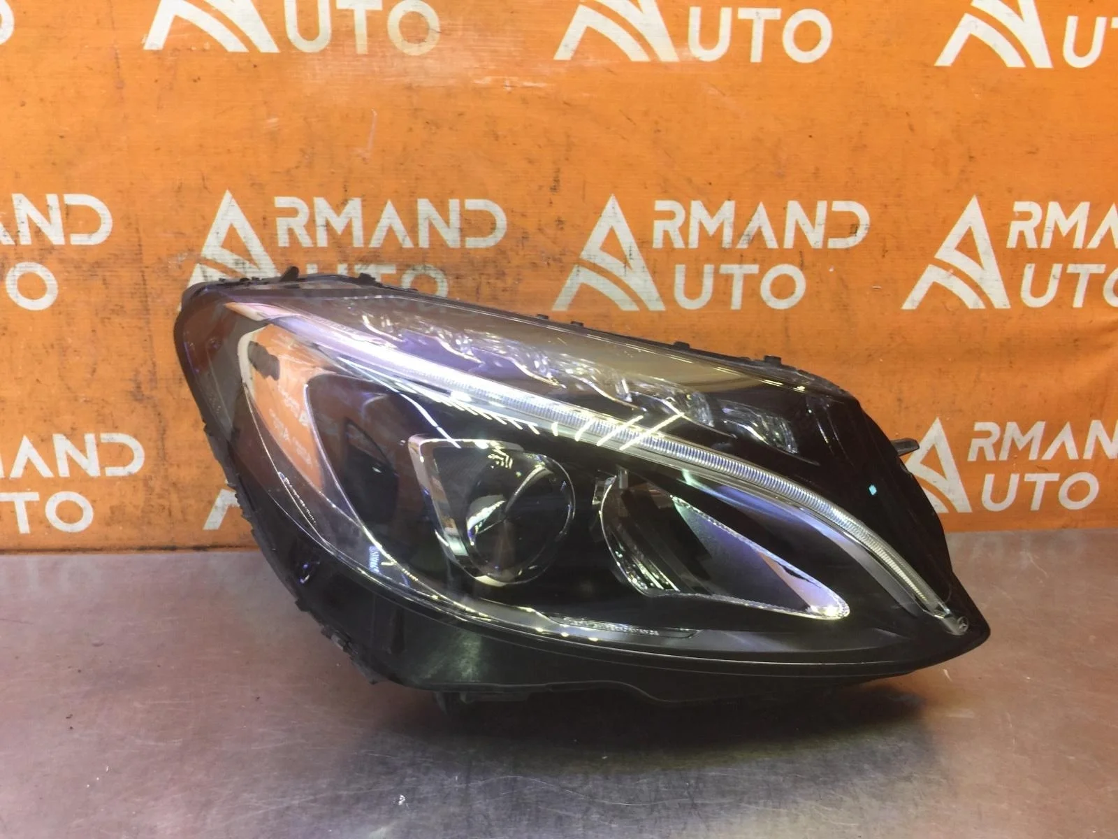 Фара Mercedes -Class 2014-2018 W205