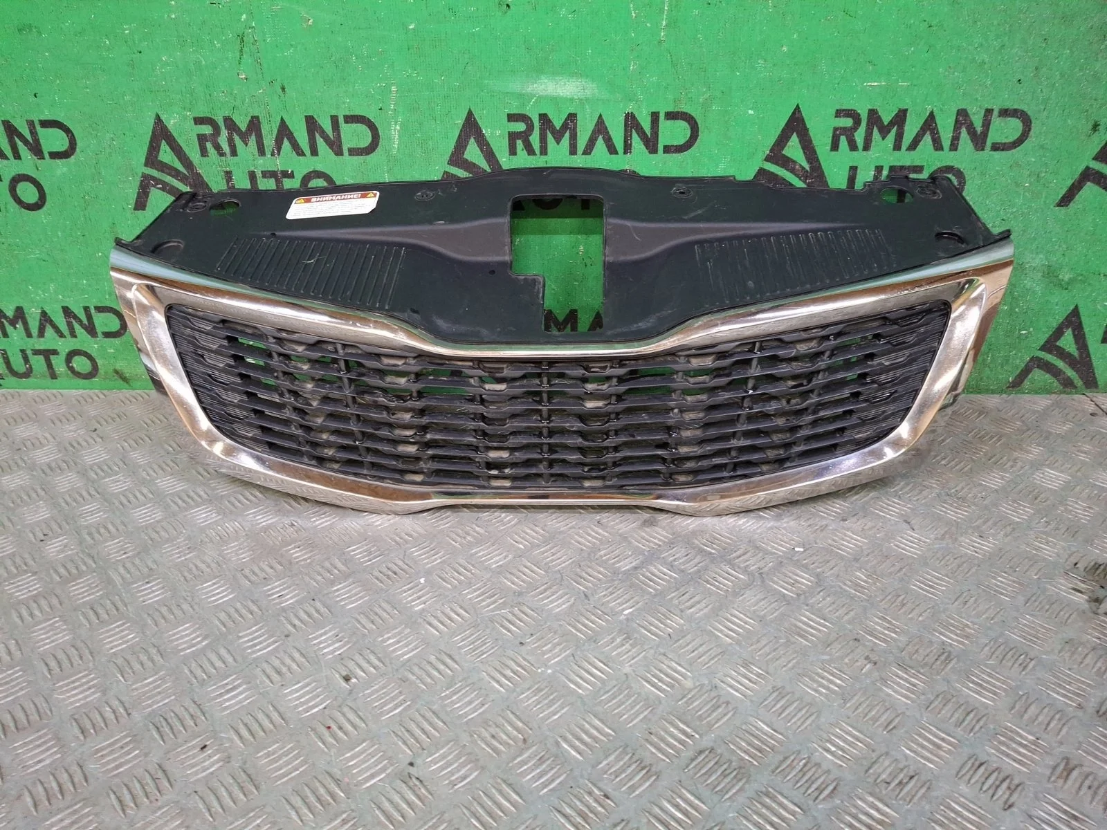 Решетка радиатора Kia Rio 2011-2015 3 QB