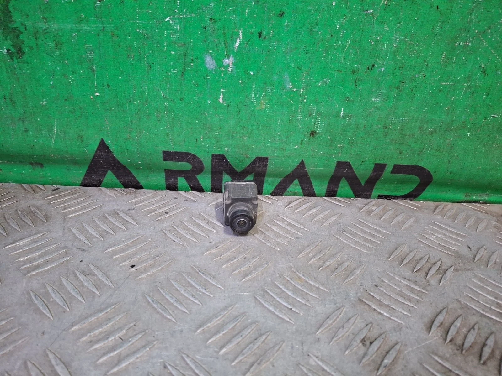 Камера в зеркале Volkswagen Tiguan 2016-нв