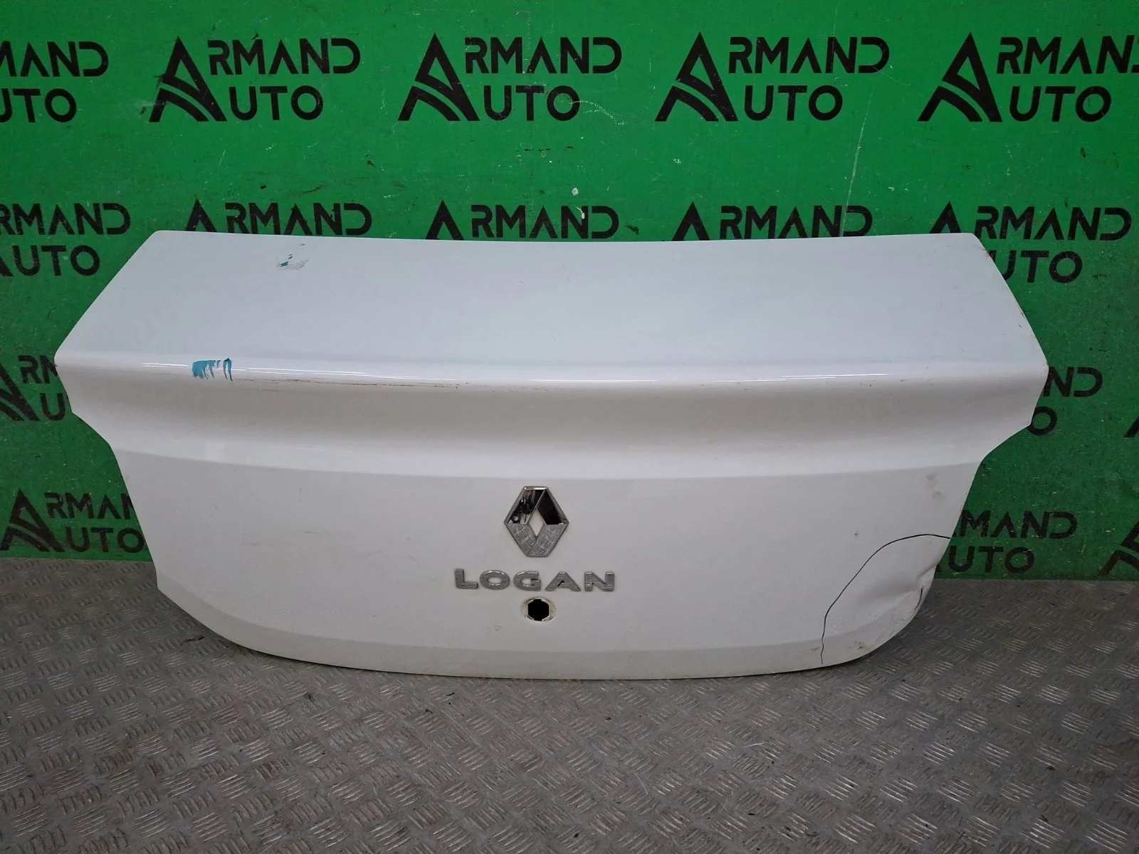 Крышка багажника Renault Logan 2012-2022