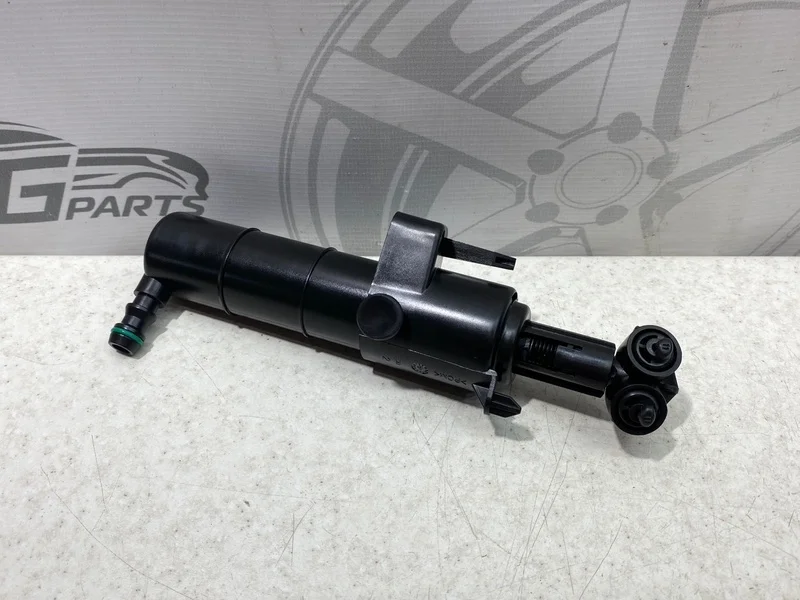 Форсунка омывателя фары правая Mercedes-benz CLS C218