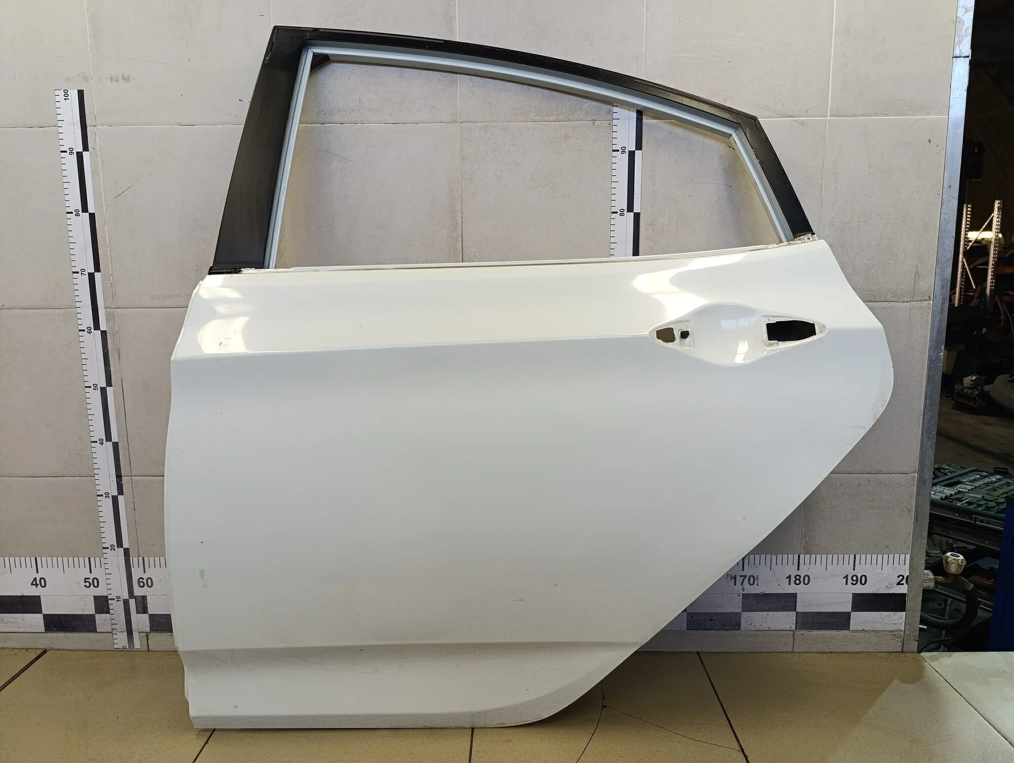 Дверь задняя левая Solaris 2010-2017