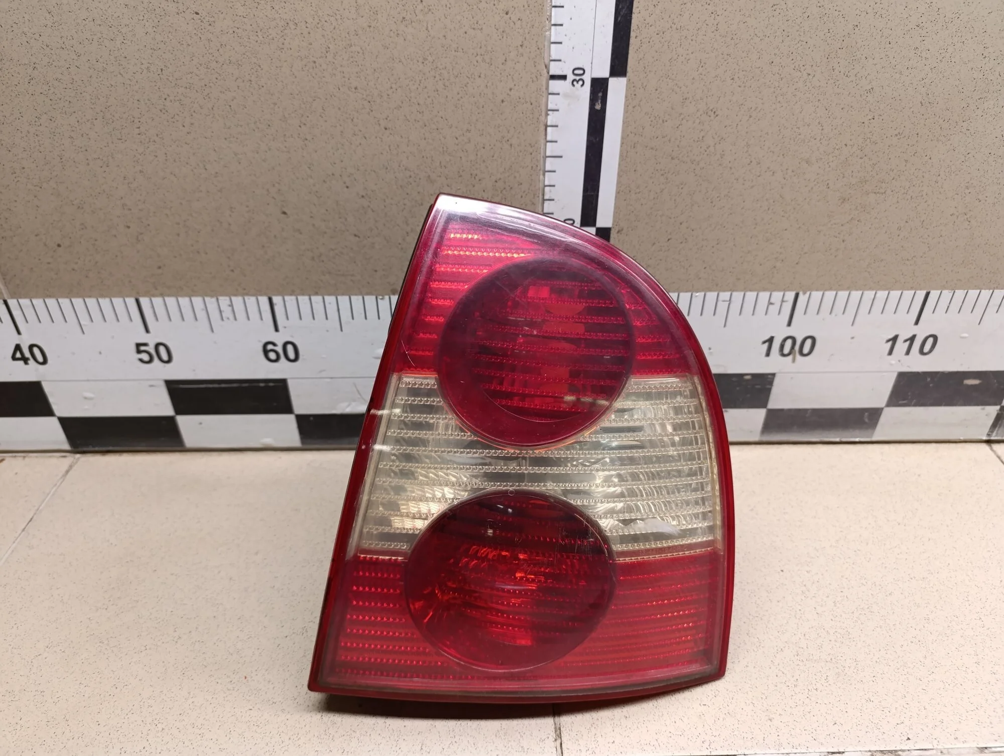 Фонарь задний правый Passat [B5] 2000-2005